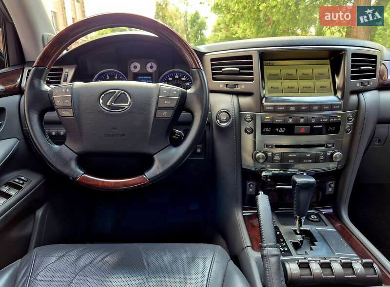 Внедорожник / Кроссовер Lexus LX 2010 в Харькове