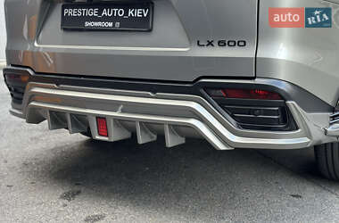Внедорожник / Кроссовер Lexus LX 2022 в 