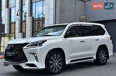 Внедорожник / Кроссовер Lexus LX 2019 в 