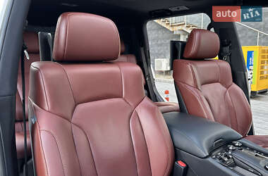 Внедорожник / Кроссовер Lexus LX 2019 в 