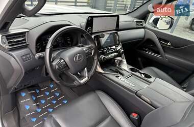 Внедорожник / Кроссовер Lexus LX 2022 в 