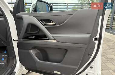 Внедорожник / Кроссовер Lexus LX 2022 в 