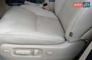 Внедорожник / Кроссовер Lexus LX 2013 в 