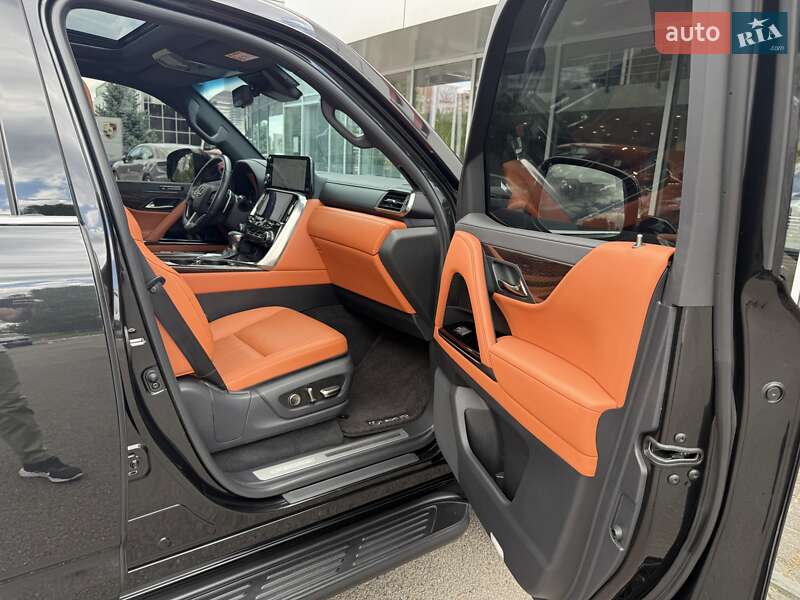 Внедорожник / Кроссовер Lexus LX 2023 в Днепре