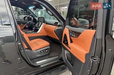 Внедорожник / Кроссовер Lexus LX 2023 в 