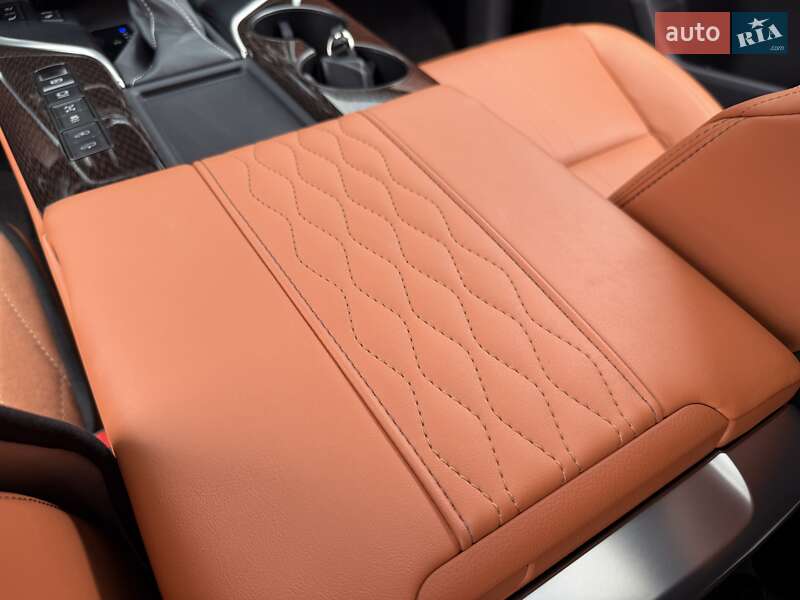 Внедорожник / Кроссовер Lexus LX 2023 в Днепре