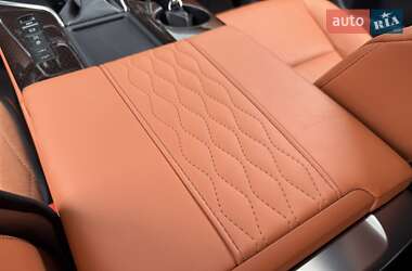 Внедорожник / Кроссовер Lexus LX 2023 в 