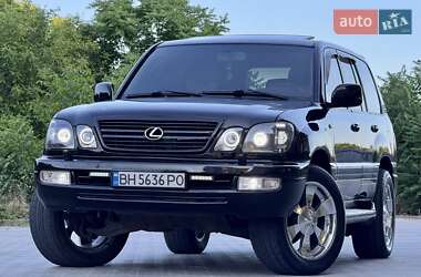 Внедорожник / Кроссовер Lexus LX 2003 в 