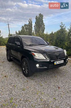 Позашляховик / Кросовер Lexus LX 2010 в 