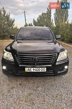 Позашляховик / Кросовер Lexus LX 2010 в 
