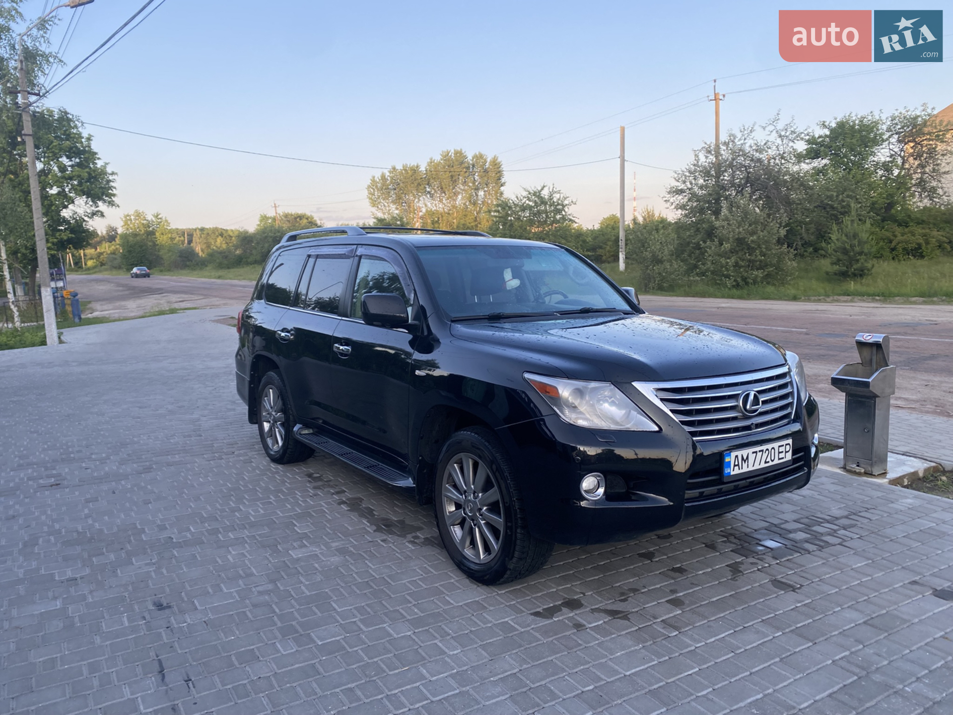 2011 Lexus LX - мініатюра 8