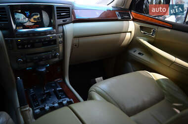 Внедорожник / Кроссовер Lexus LX 2008 в 