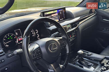 Позашляховик / Кросовер Lexus LX 2018 в 