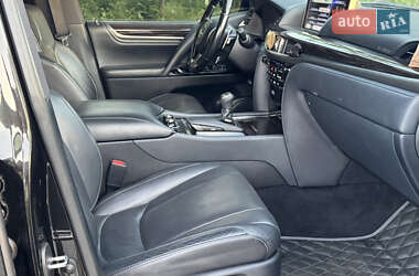 Позашляховик / Кросовер Lexus LX 2018 в 