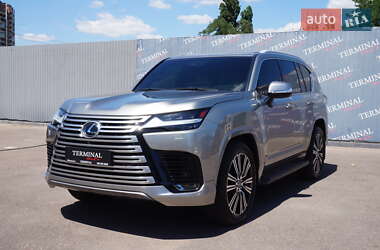 Внедорожник / Кроссовер Lexus LX 2022 в 