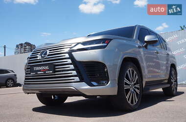 Внедорожник / Кроссовер Lexus LX 2022 в 