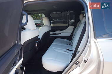 Внедорожник / Кроссовер Lexus LX 2022 в 