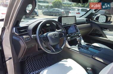 Внедорожник / Кроссовер Lexus LX 2022 в 