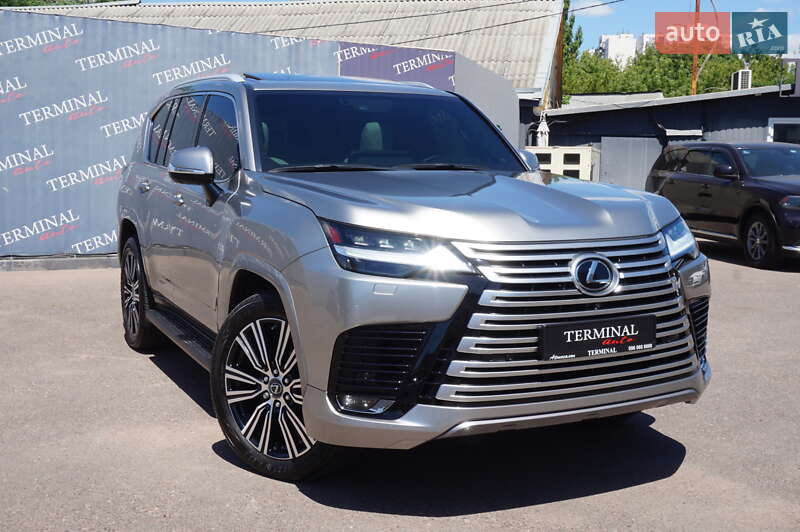 Внедорожник / Кроссовер Lexus LX 2022 в 