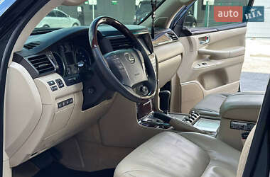 Позашляховик / Кросовер Lexus LX 2011 в 