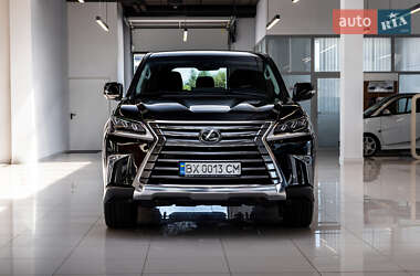 Внедорожник / Кроссовер Lexus LX 2017 в 