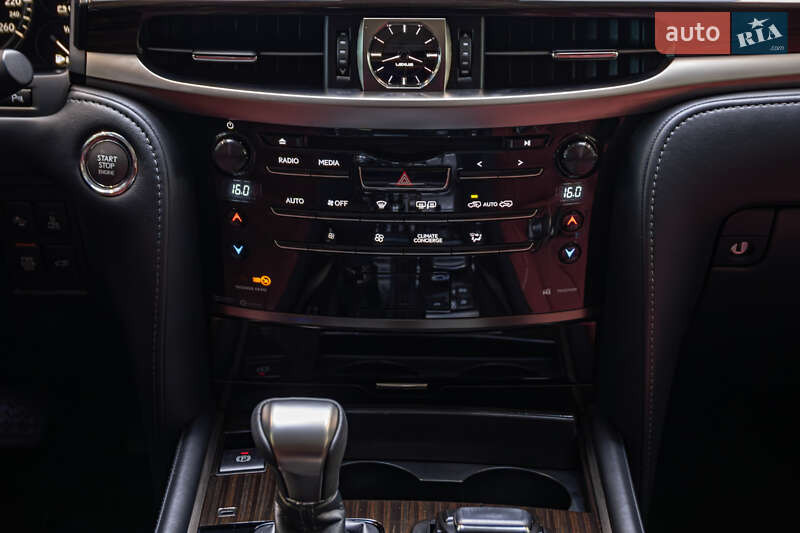 Позашляховик / Кросовер Lexus LX 2017 в Хмельницькому