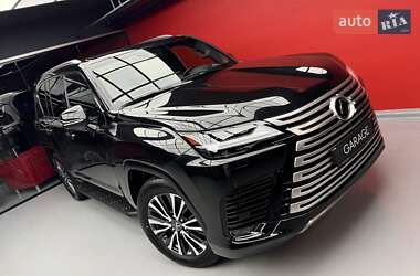 Позашляховик / Кросовер Lexus LX 2025 в 