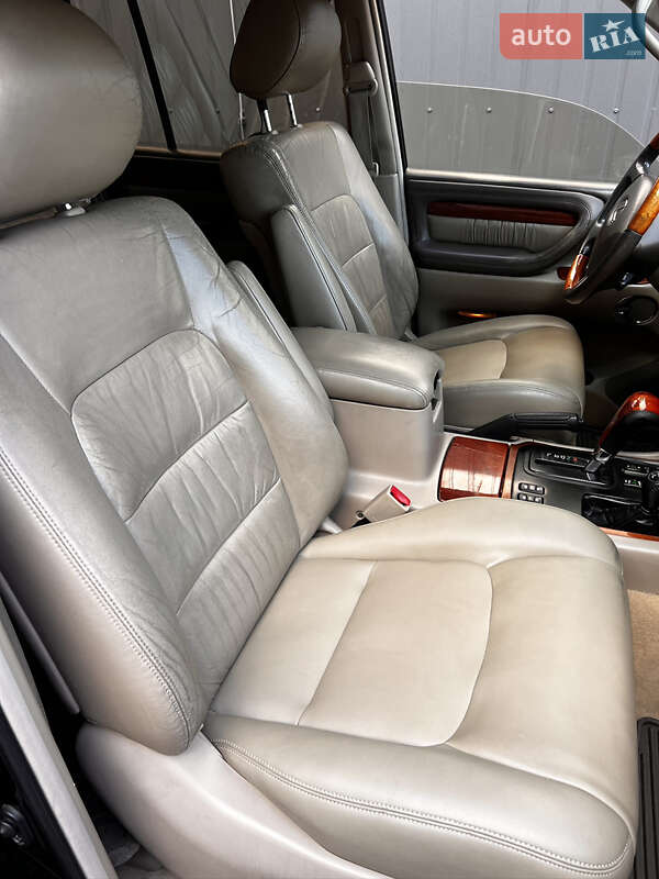 Позашляховик / Кросовер Lexus LX 2001 в Львові