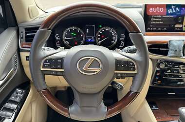 Позашляховик / Кросовер Lexus LX 2017 в 