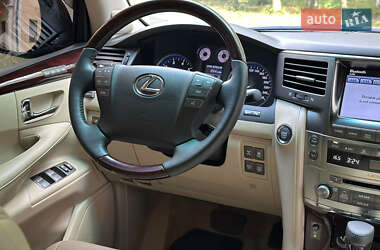 Внедорожник / Кроссовер Lexus LX 2011 в 