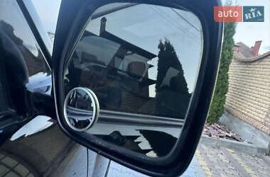 Внедорожник / Кроссовер Lexus LX 2006 в 