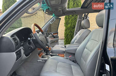 Внедорожник / Кроссовер Lexus LX 2006 в 