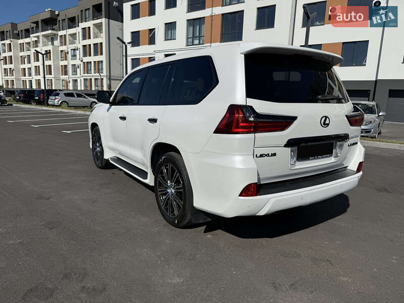 Внедорожник / Кроссовер Lexus LX 2016 в Ровно