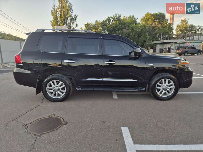 Внедорожник / Кроссовер Lexus LX 2008 в Киеве