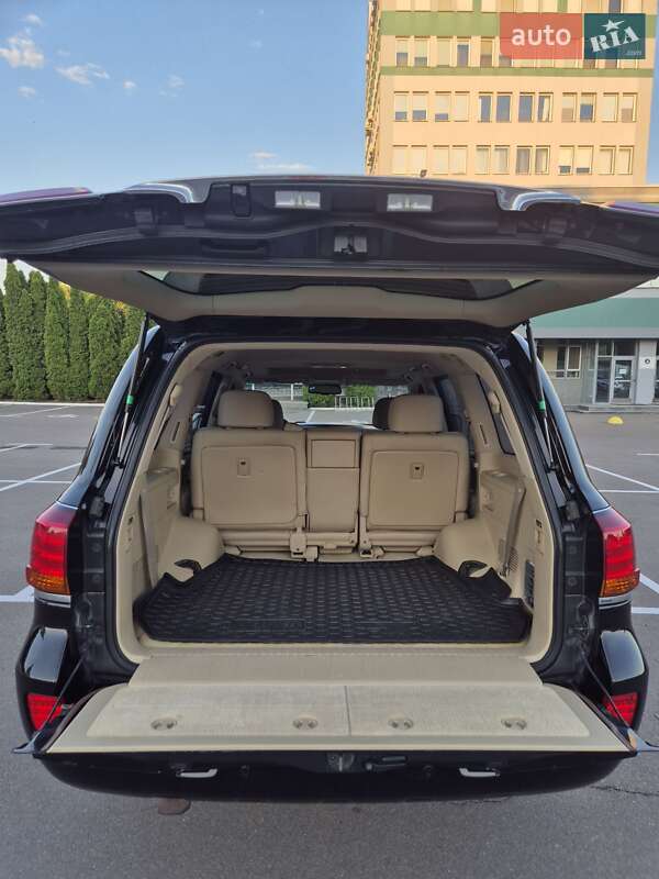 Внедорожник / Кроссовер Lexus LX 2008 в Киеве