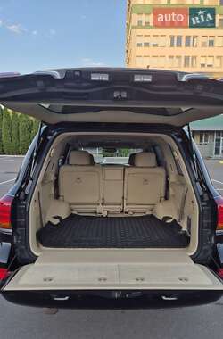 Внедорожник / Кроссовер Lexus LX 2008 в 