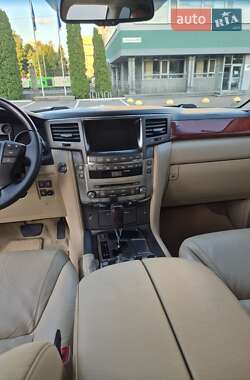 Внедорожник / Кроссовер Lexus LX 2008 в 