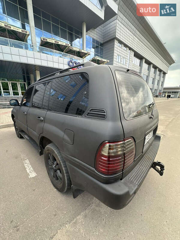 Внедорожник / Кроссовер Lexus LX 2000 в Сумах