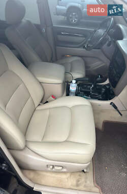 Позашляховик / Кросовер Lexus LX 2000 в 