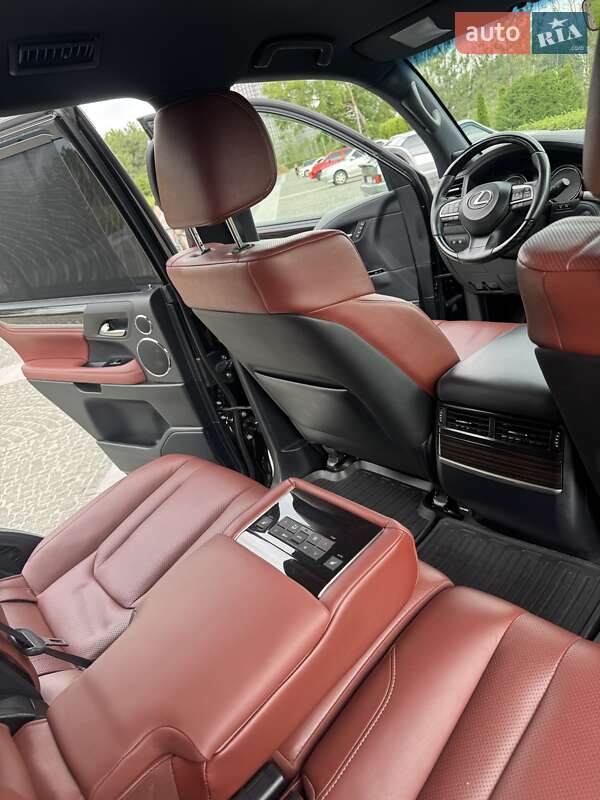 Внедорожник / Кроссовер Lexus LX 2019 в Днепре