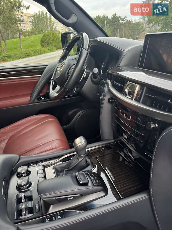 Внедорожник / Кроссовер Lexus LX 2019 в Днепре