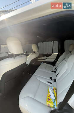 Позашляховик / Кросовер Lexus LX 2022 в 