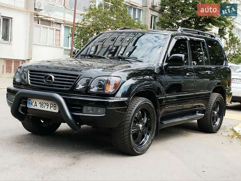 Lexus LX 2000
