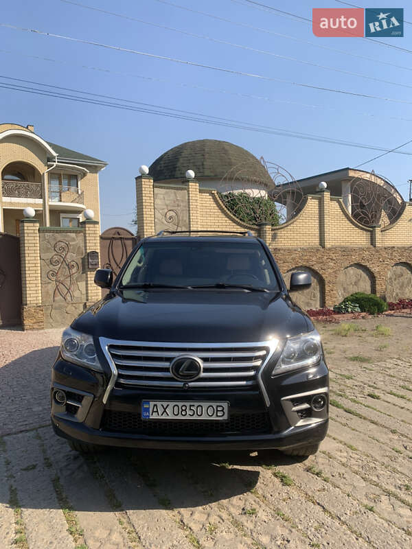 Позашляховик / Кросовер Lexus LX 2008 в Харкові