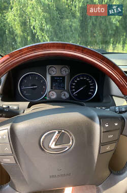 Позашляховик / Кросовер Lexus LX 2008 в 