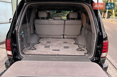 Позашляховик / Кросовер Lexus LX 2006 в 