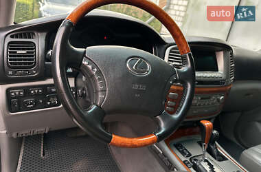 Позашляховик / Кросовер Lexus LX 2006 в 