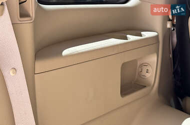 Позашляховик / Кросовер Lexus LX 2011 в 