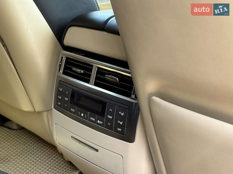 Позашляховик / Кросовер Lexus LX 2011 в Дрогобичі фото 96 Позашляховик / Кросовер Lexus LX 2011 в Дрогобичі