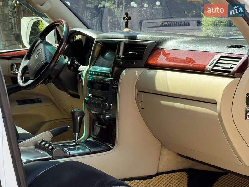 Позашляховик / Кросовер Lexus LX 2011 в Дрогобичі фото 117 Позашляховик / Кросовер Lexus LX 2011 в Дрогобичі